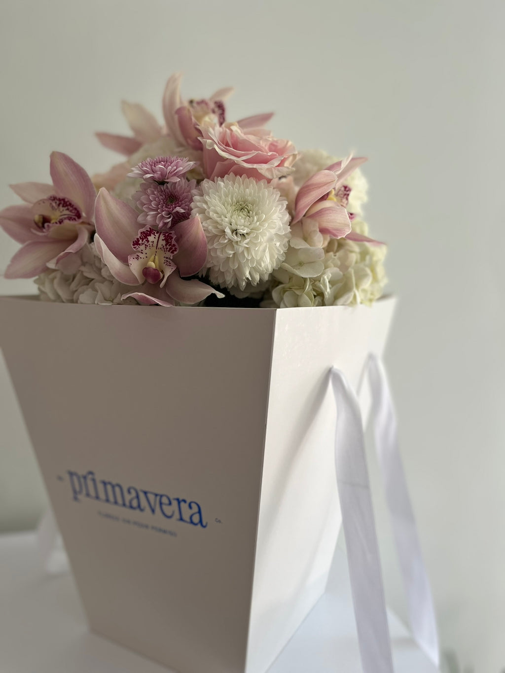AUTHOR V — ESSENCE Diseño floral de flores premium