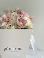 AUTHOR V — ESSENCE Diseño floral de flores premium
