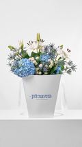 FLORA VOICE 10 | Bouquet elegante de hortensias y lirios con diseño floral clásico