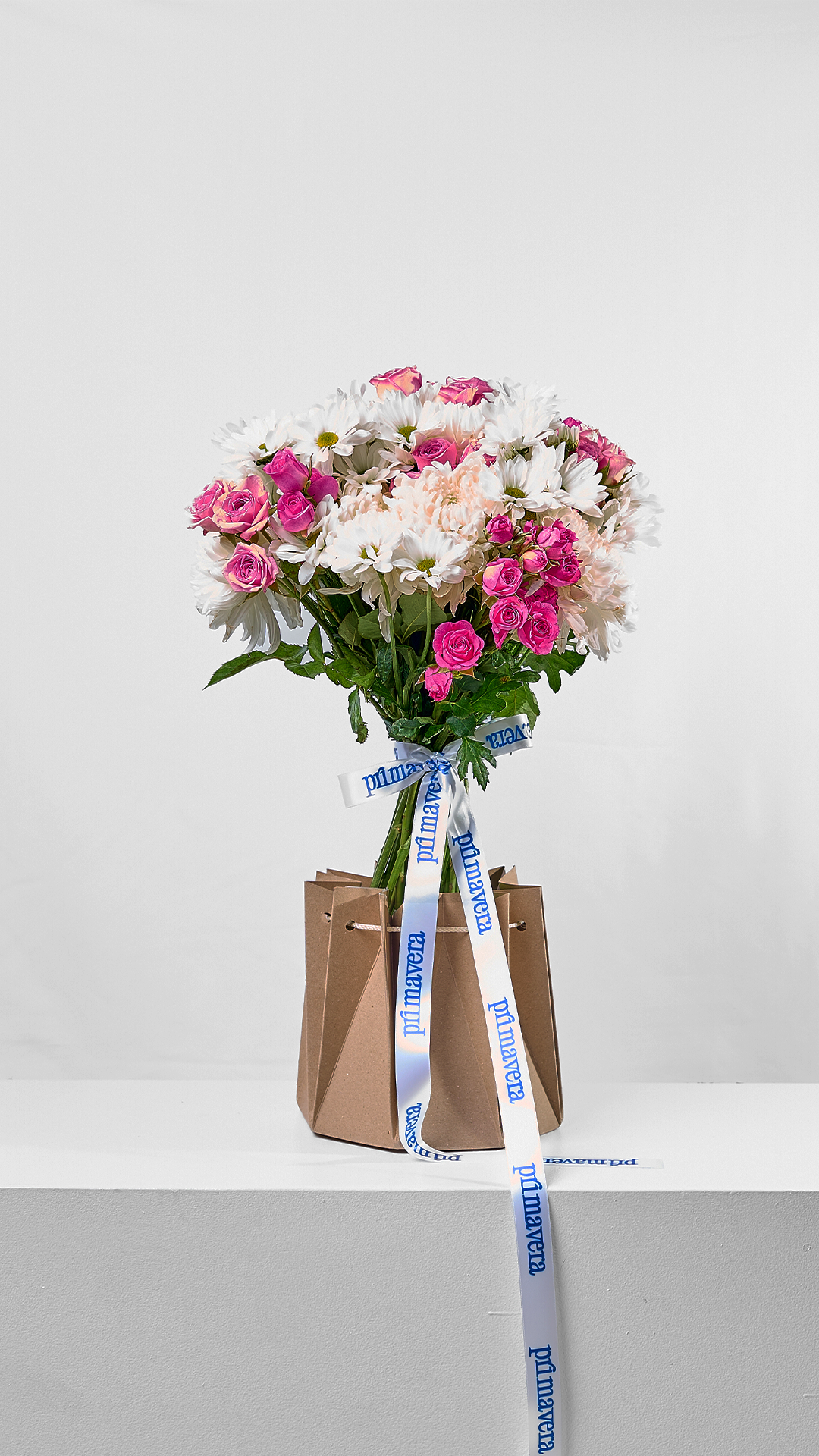 GOOD HEART 03 | Bouquet de margaritas, crisantemos y rosas