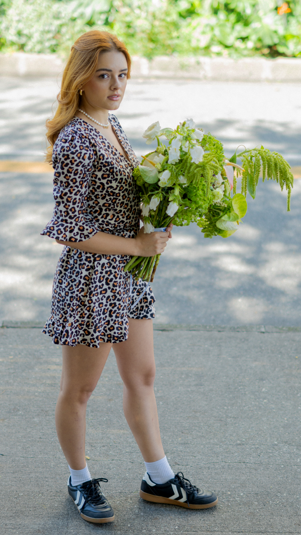 LEGEND 1959 | Bouquet en tonos verdes y blancos con flores premium de temporada